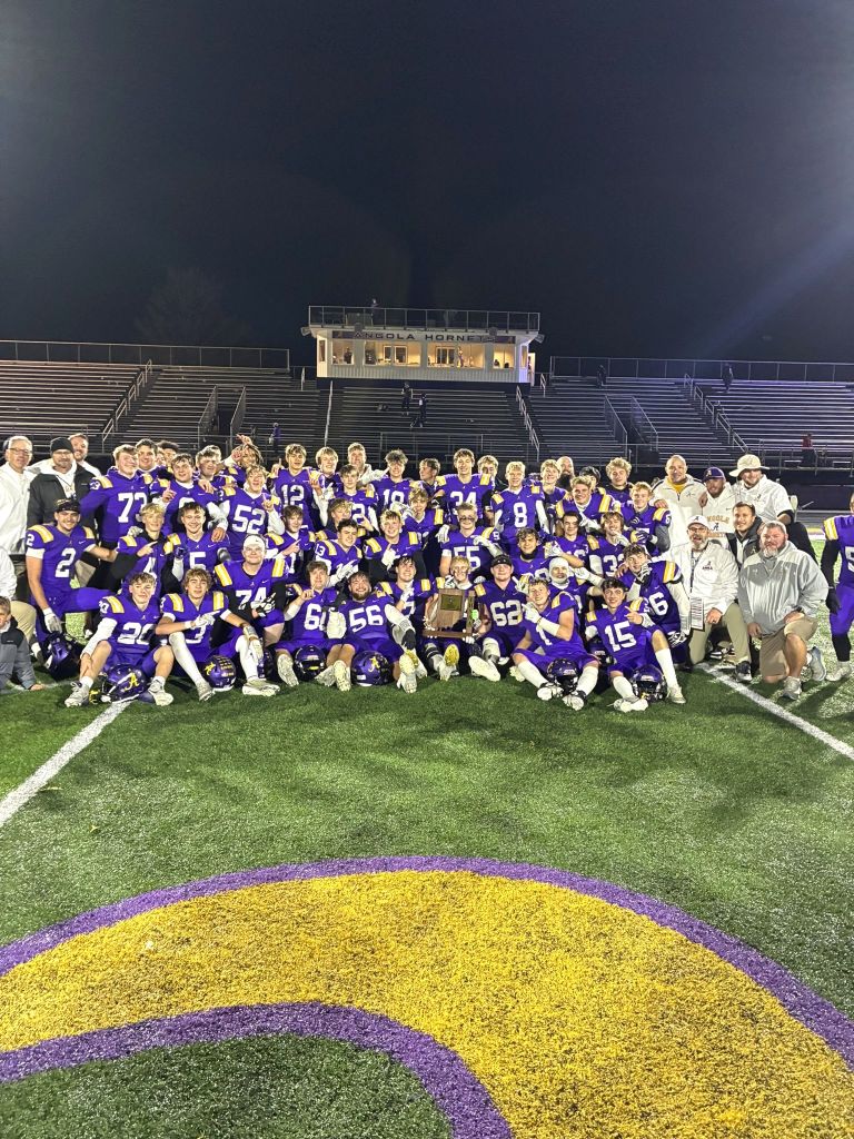 Angola falls to No. 4 Knox 28-21 in Regional Finals